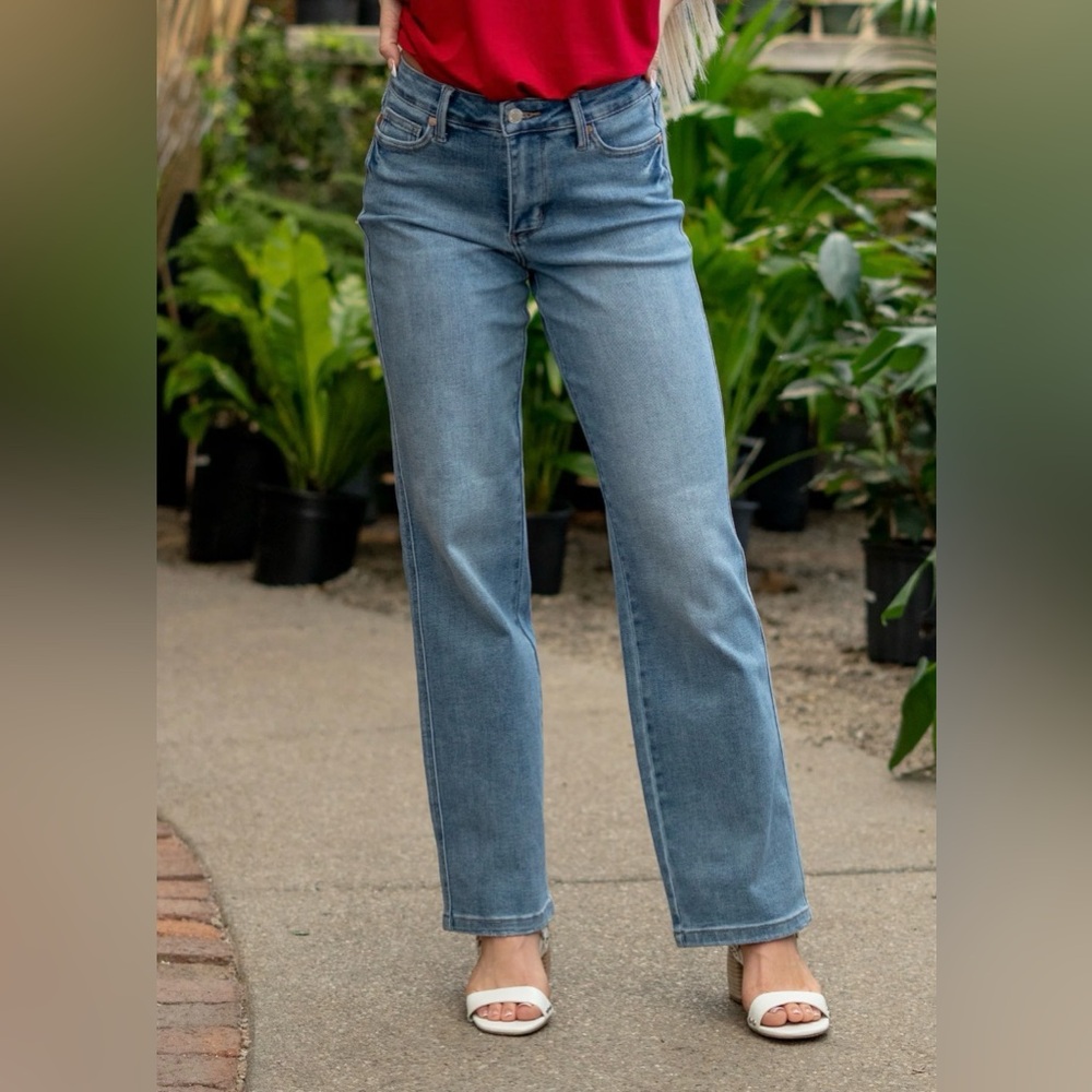 Judy Blue Morning Mist Mid Rise Tummy Control Straight Leg 15/32